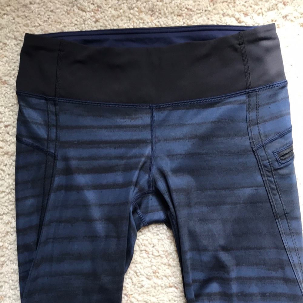 Lululemon Run Top Speed Crops - Picture 2 of 8